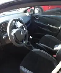 RENAULT Clio dCi 8V 90CV Start&Stop 5 porte Energy Intens RENAULT Clio dCi 8V 90CV Start&Stop 5 porte Energy Intens