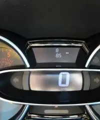 RENAULT Clio dCi 8V 90CV Start&Stop 5 porte Energy Intens RENAULT Clio dCi 8V 90CV Start&Stop 5 porte Energy Intens