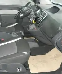 RENAULT Grand Kangoo 15 dci SS 110cv 7pti RENAULT Grand Kangoo 15 dci SS 110cv 7pti