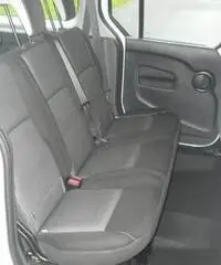 RENAULT Grand Kangoo 15 dci SS 110cv 7pti RENAULT Grand Kangoo 15 dci SS 110cv 7pti