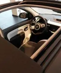 RENAULT Twingo 10 sce OpenairEnergySS 69cv RENAULT Twingo 10 sce OpenairEnergySS 69cv