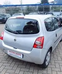 Renault Twingo new Twingo 1.2i 16V dynamique cv75 Renault Twingo new Twingo 1.2i 16V dynamique cv75