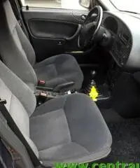 SAAB 900 2.0i 16V cat 5 porte SE SAAB 900 2.0i 16V cat 5 porte SE