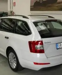 SKODA Octavia 1.6 TDI CR 90 CV Wagon Active
