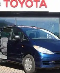 TOYOTA Previa 2.0 Tdi D-4D TOYOTA Previa 2.0 Tdi D-4D