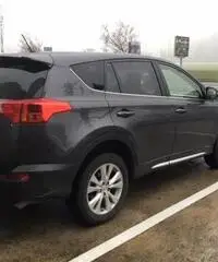 TOYOTA RAV 4 RAV4 2.2 D-CAT A/T 4WD Lounge