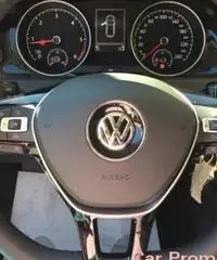 VOLKSWAGEN Golf 1.6TDi HighLine 5porte Blue Motion VOLKSWAGEN Golf 1.6TDi HighLine 5porte Blue Motion