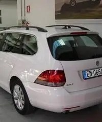 VOLKSWAGEN Golf Variant 1.6 TDI DPF Comfortline VOLKSWAGEN Golf Variant 1.6 TDI DPF Comfortline