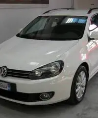 VOLKSWAGEN Golf Variant 1.6 TDI DPF Comfortline VOLKSWAGEN Golf Variant 1.6 TDI DPF Comfortline