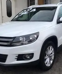 Volkswagen Tiguan 2.0TDI 140CV 4x4 DSG NAVI+CRUISE CONTROL+ALCANTARA Volkswagen Tiguan 2.0TDI 140CV 4x4 DSG NAVI+CRUISE CONTROL+ALCANTARA