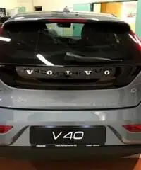 VOLVO V40 D2 Geartronic Momentum