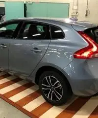 VOLVO V40 D2 Geartronic Momentum