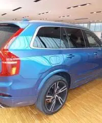 VOLVO XC90 D5 AWD Geartronic 7 posti R-design VOLVO XC90 D5 AWD Geartronic 7 posti R-design