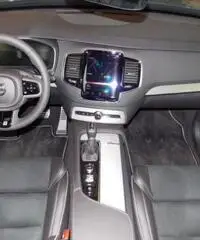 VOLVO XC90 D5 AWD Geartronic 7 posti R-design VOLVO XC90 D5 AWD Geartronic 7 posti R-design
