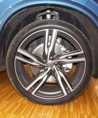 VOLVO XC90 D5 AWD Geartronic 7 posti R-design VOLVO XC90 D5 AWD Geartronic 7 posti R-design