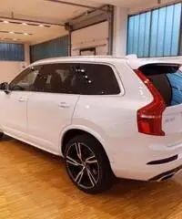 VOLVO XC90 D5 AWD Geartronic 7 posti R-design VOLVO XC90 D5 AWD Geartronic 7 posti R-design