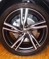 VOLVO XC90 D5 AWD Geartronic 7 posti R-design VOLVO XC90 D5 AWD Geartronic 7 posti R-design