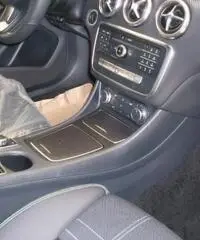 MERCEDES-BENZ A 200 d Automatic 4Matic Sport