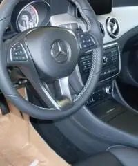 MERCEDES-BENZ GLA 200 d Automatic Enduro Activity MERCEDES-BENZ GLA 200 d Automatic Enduro Activity
