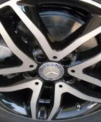 MERCEDES-BENZ GLA 200 d Automatic Enduro Activity