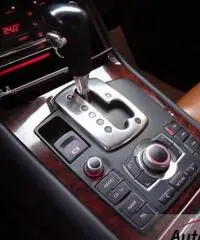 AUDI A8 4.2 TDI QUATTRO 326 CV AUDI A8 4.2 TDI QUATTRO 326 CV