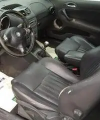 ALFA ROMEO 147 1.9 JTD (115 CV) cat 3p. Distinctive Interno Pelle