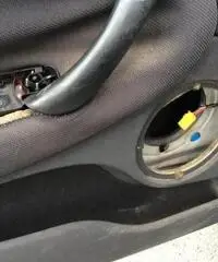 ALFA ROMEO 147 1.9 JTD (115 CV) cat 3p. Distinctive Interno Pelle