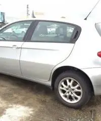 ALFA ROMEO 147 1.9 JTD (115 CV) cat 5p. Distinctive UNICO PROPR.