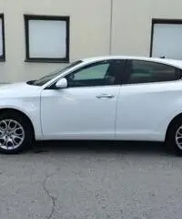 ALFA ROMEO Giulietta 1.6 JTDm 120 CV SUPER +Vetri scuri+ ALFA ROMEO Giulietta 1.6 JTDm 120 CV SUPER +Vetri scuri+