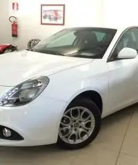 ALFA ROMEO Giulietta 1.6 JTDm 120 CV SUPER QV line  ALFA ROMEO Giulietta 1.6 JTDm 120 CV SUPER QV line