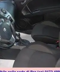 ALFA ROMEO MiTo 1.6 JTDm 16V Progression ALFA ROMEO MiTo 1.6 JTDm 16V Progression