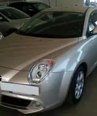 ALFA ROMEO MiTo 1.6 JTDm 16V Distinctive ALFA ROMEO MiTo 1.6 JTDm 16V Distinctive