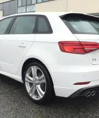 AUDI A3 SPB 2.0 TDI Sport S line Tetto+Fari LED+