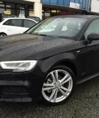 AUDI A3 SPB 2.0 TDI Sport S line Tetto+Fari LED+ AUDI A3 SPB 2.0 TDI Sport S line Tetto+Fari LED+