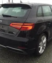 AUDI A3 SPB 2.0 TDI Sport S line Tetto+Fari LED+ AUDI A3 SPB 2.0 TDI Sport S line Tetto+Fari LED+