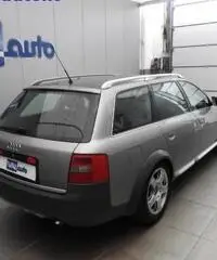AUDI A6 allroad 2.5 TDI CV180 -Riservata ad operatori del settore!