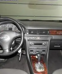 AUDI A6 allroad 2.5 TDI CV180 -Riservata ad operatori del settore! AUDI A6 allroad 2.5 TDI CV180 -Riservata ad operatori del settore!