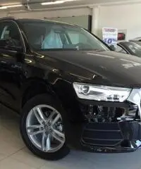 AUDI Q3 2.0 TDI 150 CV Sport +Navi +Xenon + AUDI Q3 2.0 TDI 150 CV Sport +Navi +Xenon +