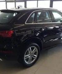 AUDI Q3 2.0 TDI 150 CV Sport +Navi +Xenon + AUDI Q3 2.0 TDI 150 CV Sport +Navi +Xenon +