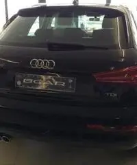 AUDI Q3 2.0 TDI 150 CV Sport +Navi +Xenon + AUDI Q3 2.0 TDI 150 CV Sport +Navi +Xenon +