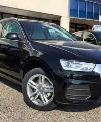 AUDI Q3 2.0 TDI 150 CV Sport +Navi +Xenon + AUDI Q3 2.0 TDI 150 CV Sport +Navi +Xenon +