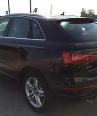AUDI Q3 2.0 TDI 150 CV Sport +Navi +Xenon + AUDI Q3 2.0 TDI 150 CV Sport +Navi +Xenon +