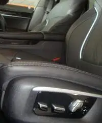 BMW 730 xDrive M Sport BMW 730 xDrive M Sport