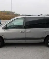 CHRYSLER Voyager 2.5 turbodiesel LE