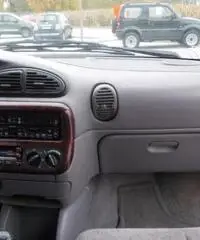 CHRYSLER Voyager 2.5 turbodiesel LE