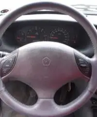 CHRYSLER Voyager 2.5 turbodiesel LE