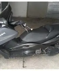 T_MAX 500 nero satinato e carbonio T_MAX 500 nero satinato e carbonio