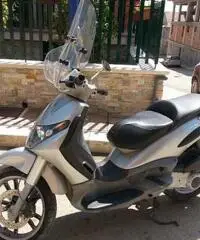 Piaggio Beverly 200