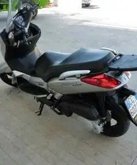 Yamaha X MAX 250 CC