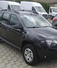 DACIA Duster 1.5 dCi 110CV 4x4 Lauréate DACIA Duster 1.5 dCi 110CV 4x4 Lauréate